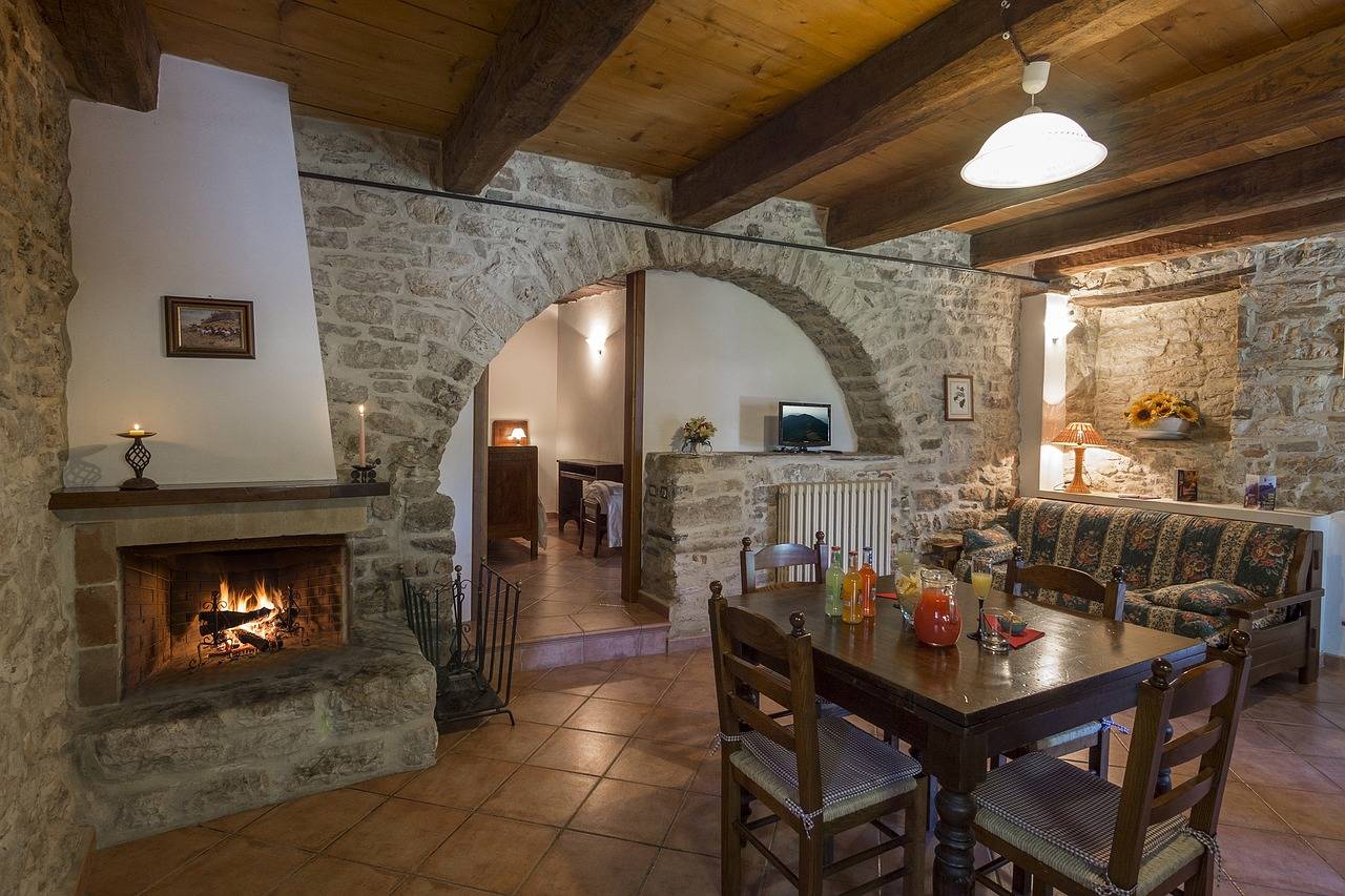 Expert Chimney and Fireplace Services in Leonard, Michigan